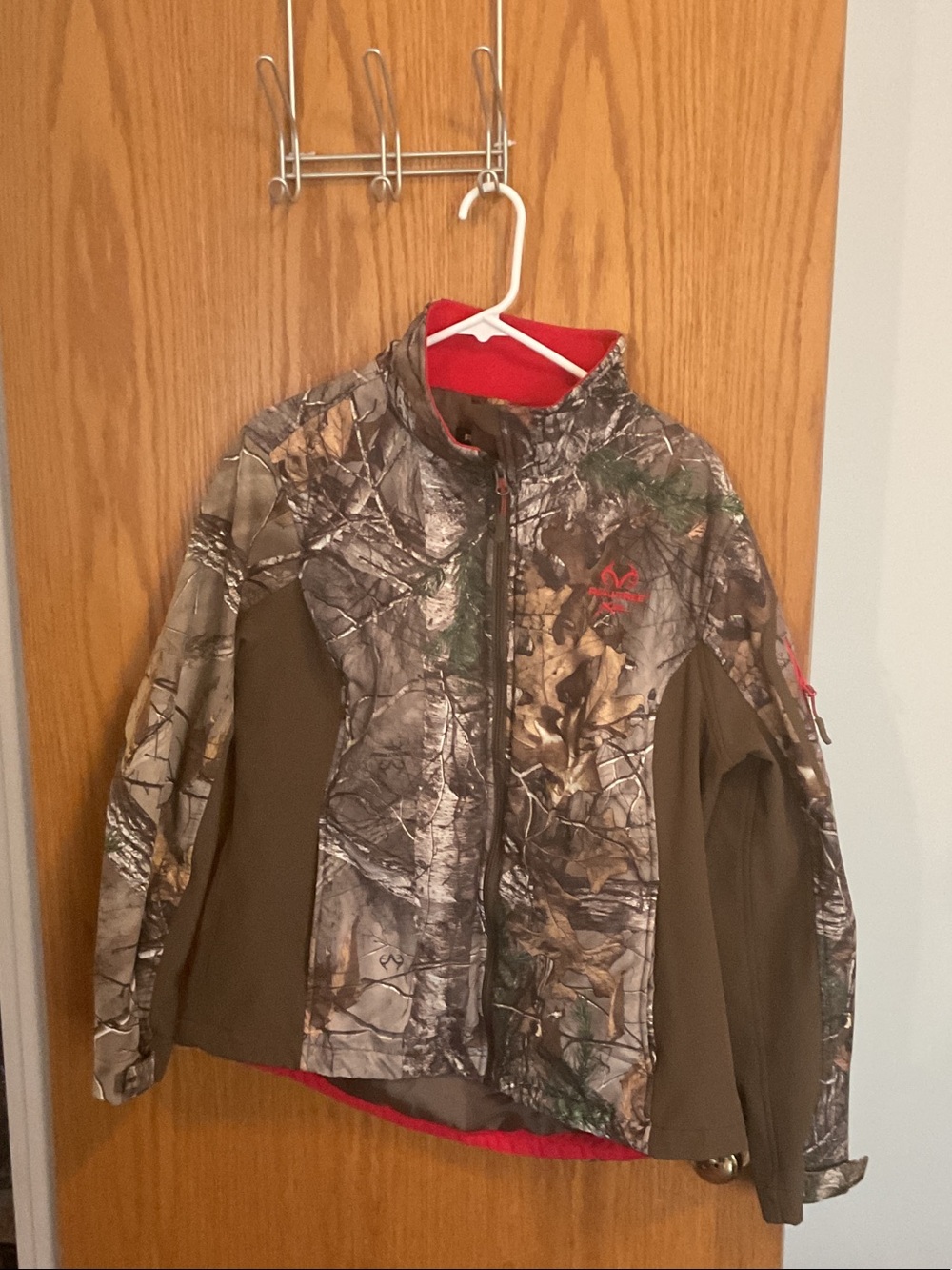 Realtree camouflage lightweight jacket